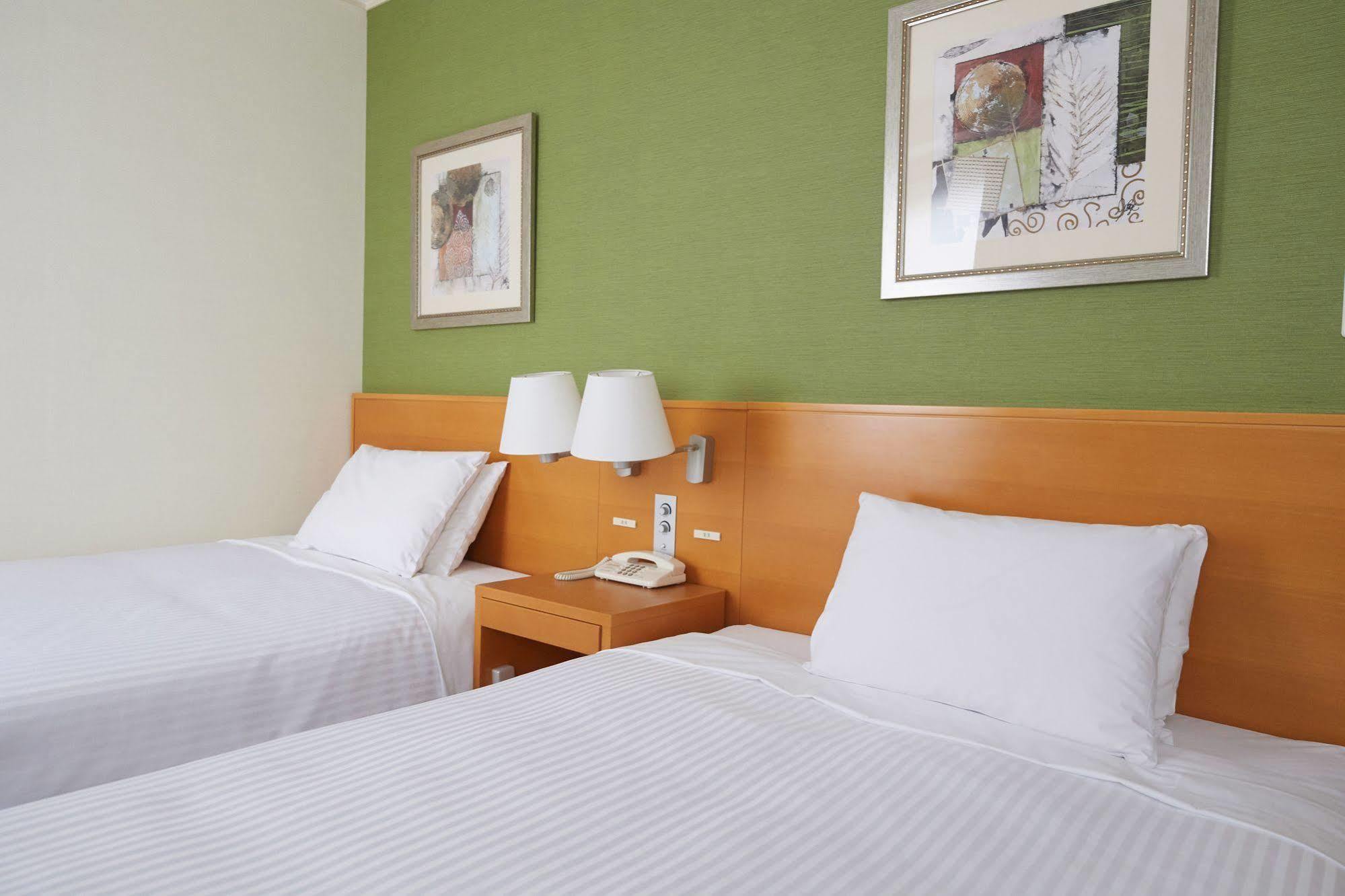 Hotel Sunroute Takadanobaba Tokyo Bagian luar foto